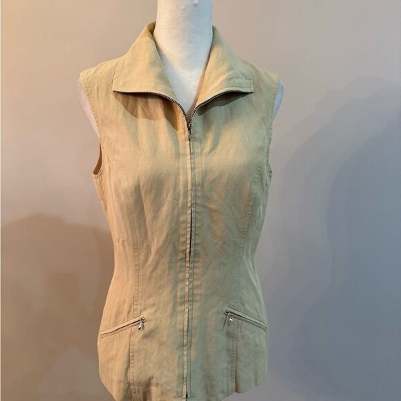 BCBGMaxAzria Light Tan Zip Up  Vest Size 6 - Picture 1 of 6